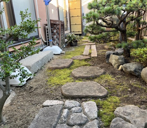 京都市下京区で除草作業をさせていただきました。サムネイル
